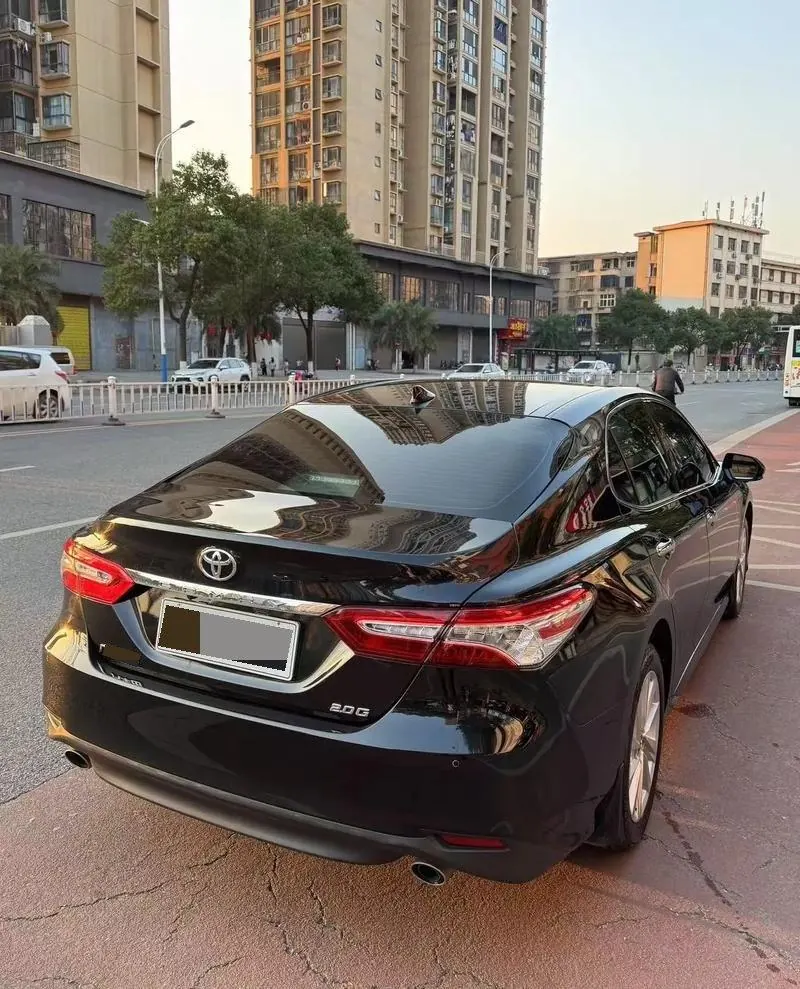Toyota 2022 Camry 2.0S Stepless Knight Edition Automatic Gear 4