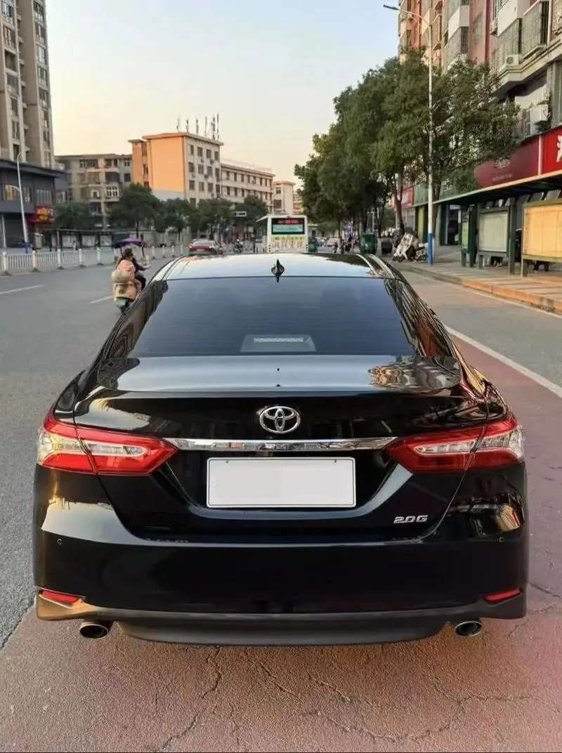 Toyota 2022 Camry 2.0S Stepless Knight Edition Automatic Gear 5