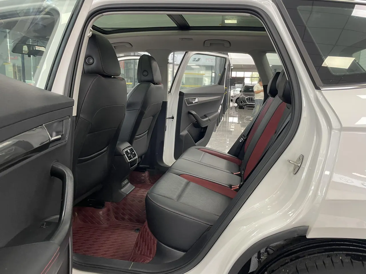 Skoda 2022 Keluoke 1.4TSI TSI280 Premium Edition Automatic Gear 5