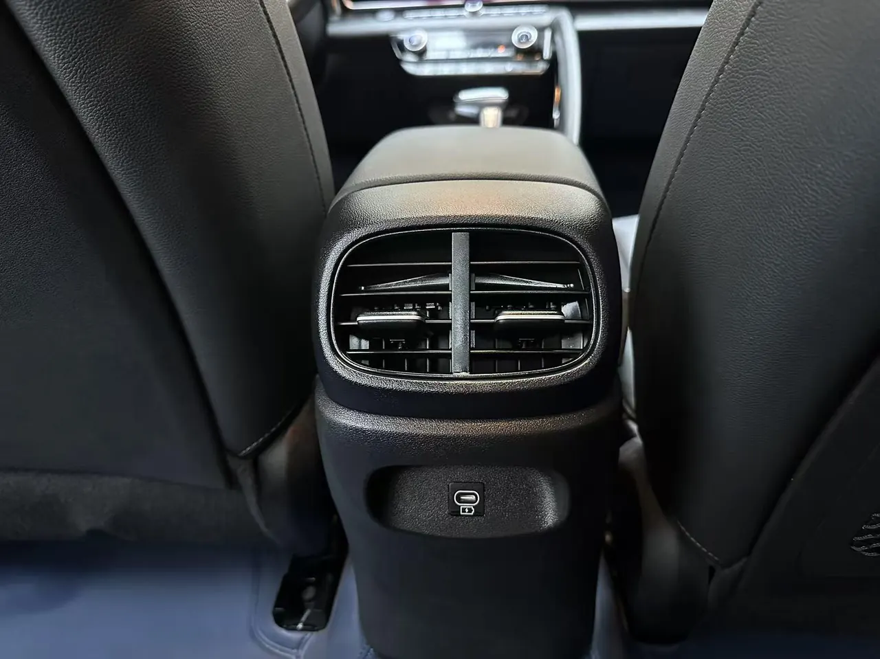 Hyundai 2023 Elantra -3-compartment 1.5 stepless TOP flagship automatic gear 13