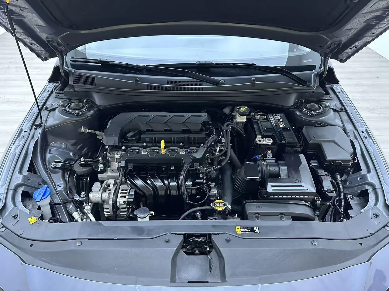 Hyundai 2023 Elantra -3-compartment 1.5 stepless TOP flagship automatic gear 15