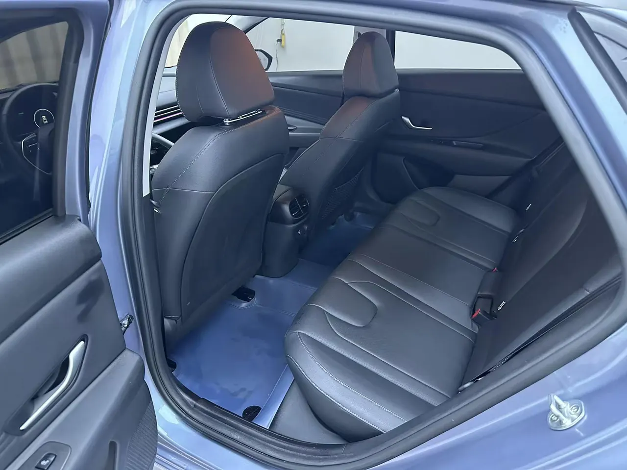 Hyundai 2023 Elantra -3-compartment 1.5 stepless TOP flagship automatic gear 8