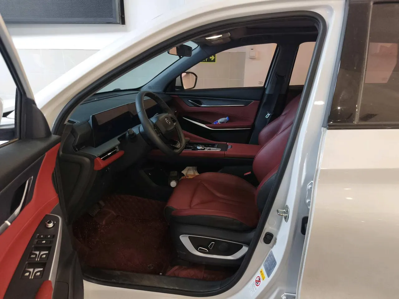 ChangAn 2022 CS75 PLUS 1.5T Elite Automatic 2