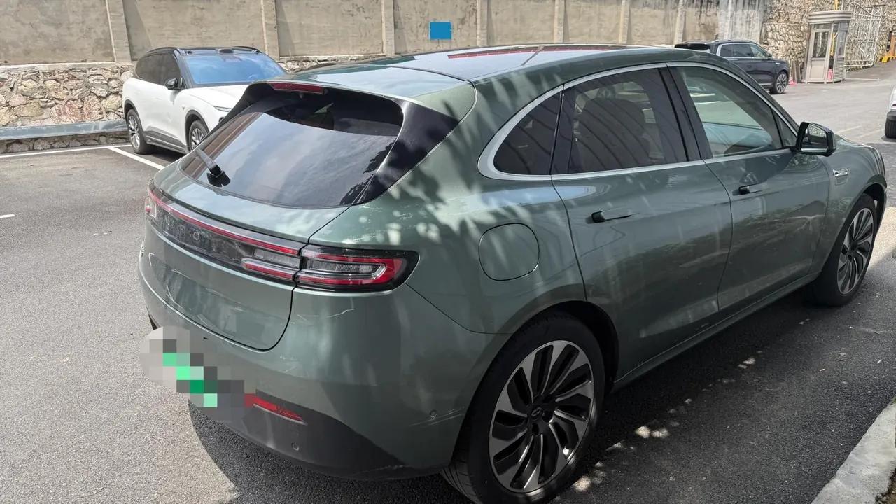 AITO 2023 AITO M5 extended range four-wheel drive intelligent driving version automatic gear 4