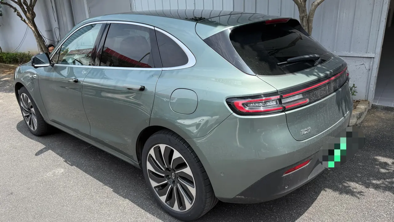 AITO 2023 AITO M5 extended range four-wheel drive intelligent driving version automatic gear 6