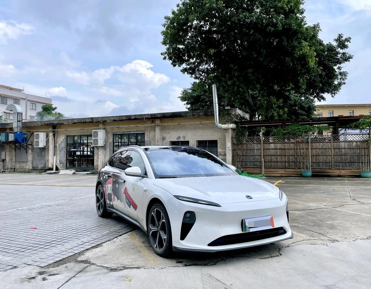 NIO 2024 ET5T 75kWh Touring automatic 10