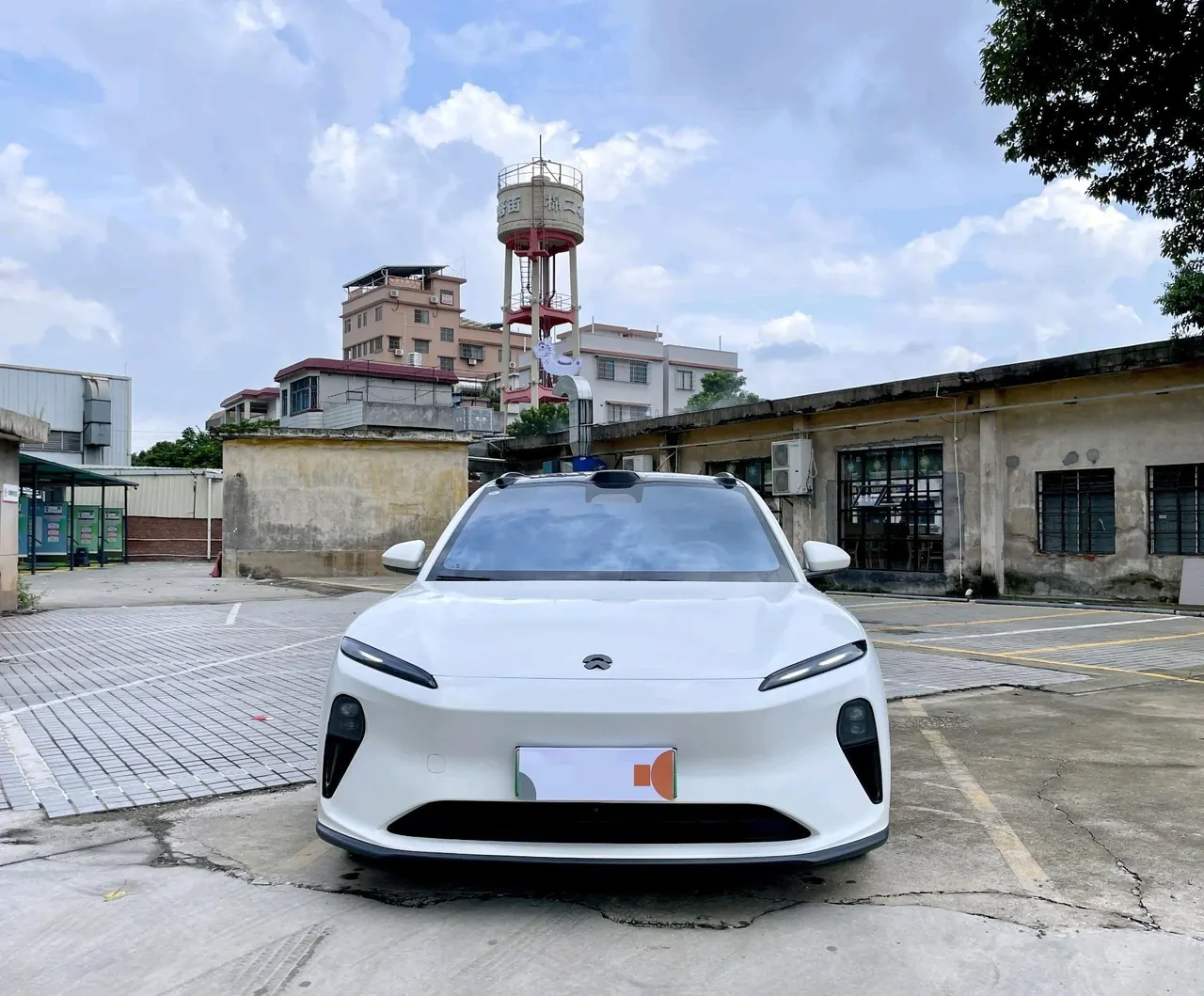 NIO 2024 ET5T 75kWh Touring automatic 9