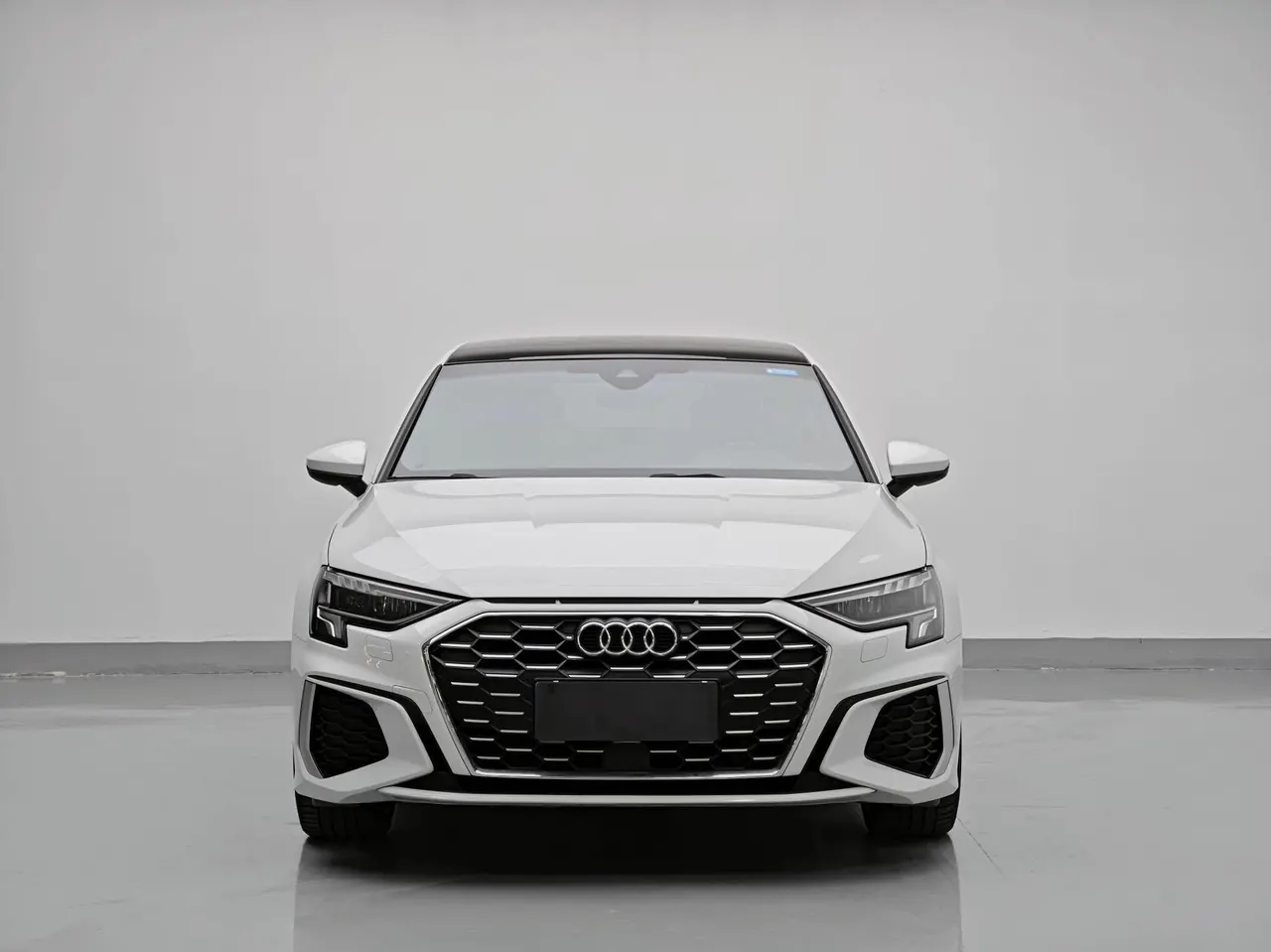 Audi 2023 A3L Limousine 1.4TFSI 35TFSI Fashion Sport Version Automatic Transmission 2