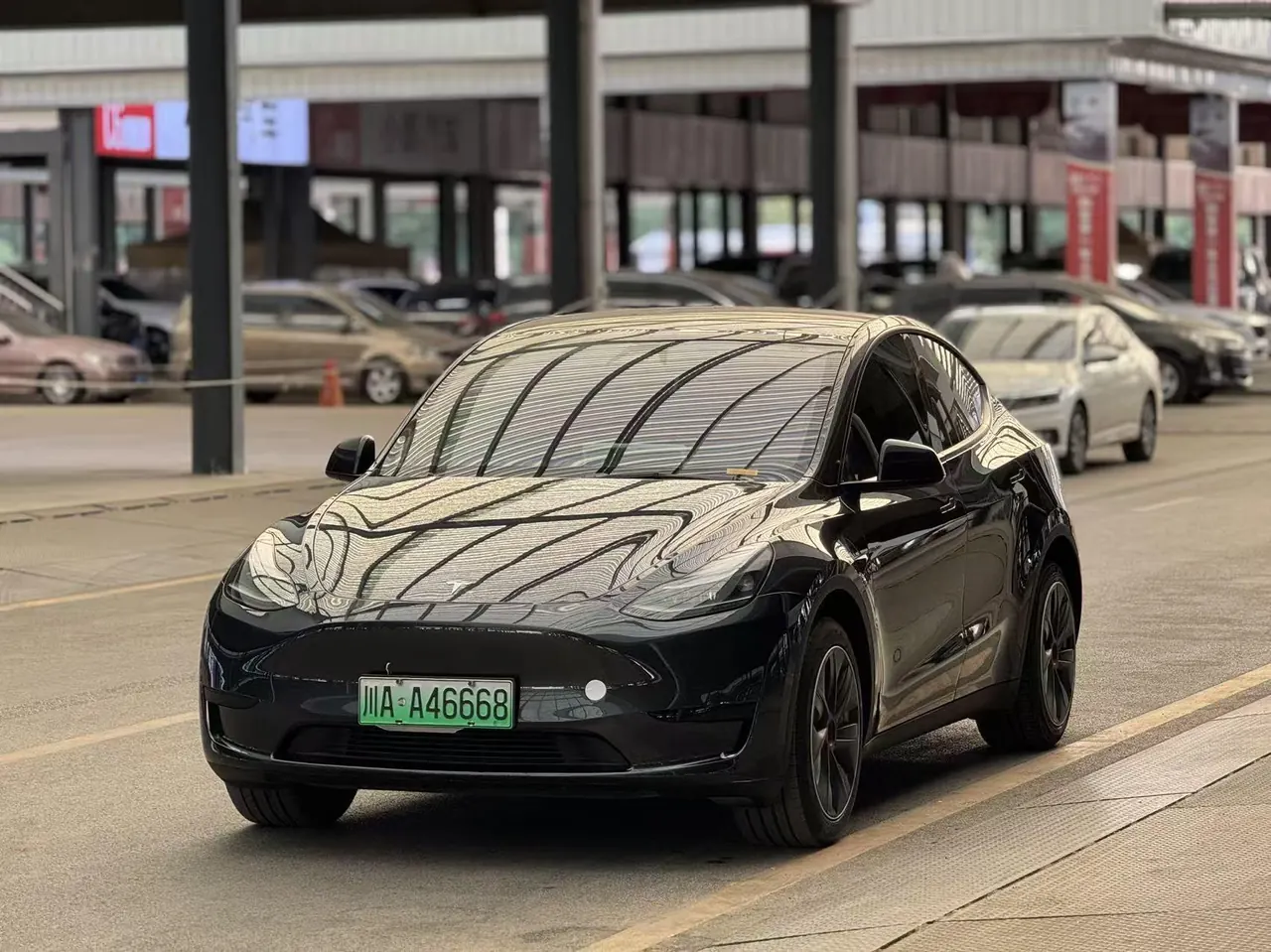 Tesla 2024 Model Y rear-wheel drive version automatic transmission - View 1