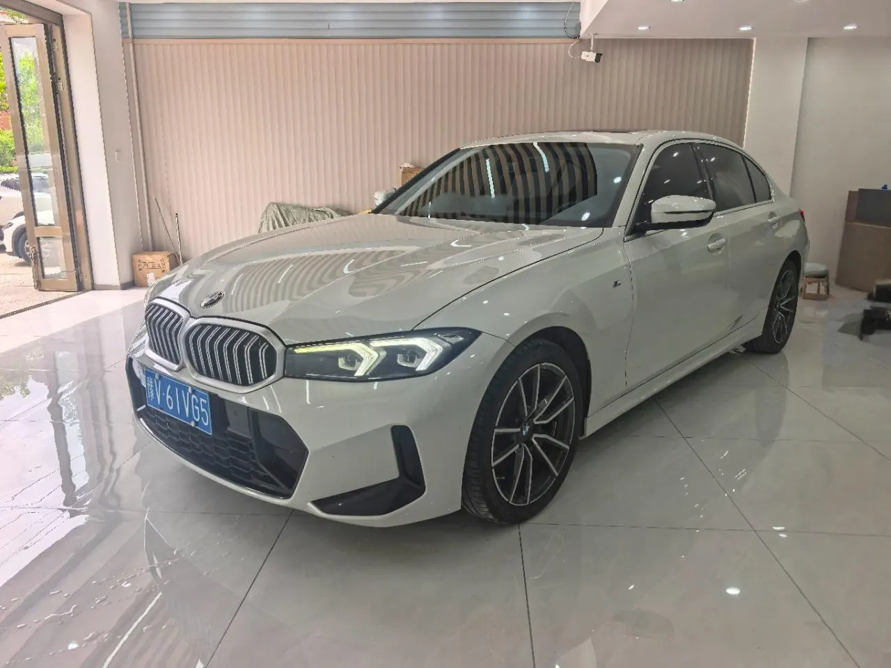 BMW 3 Series 2023 320Li 2.0T M Sports Suit Automatic Gear - View 1