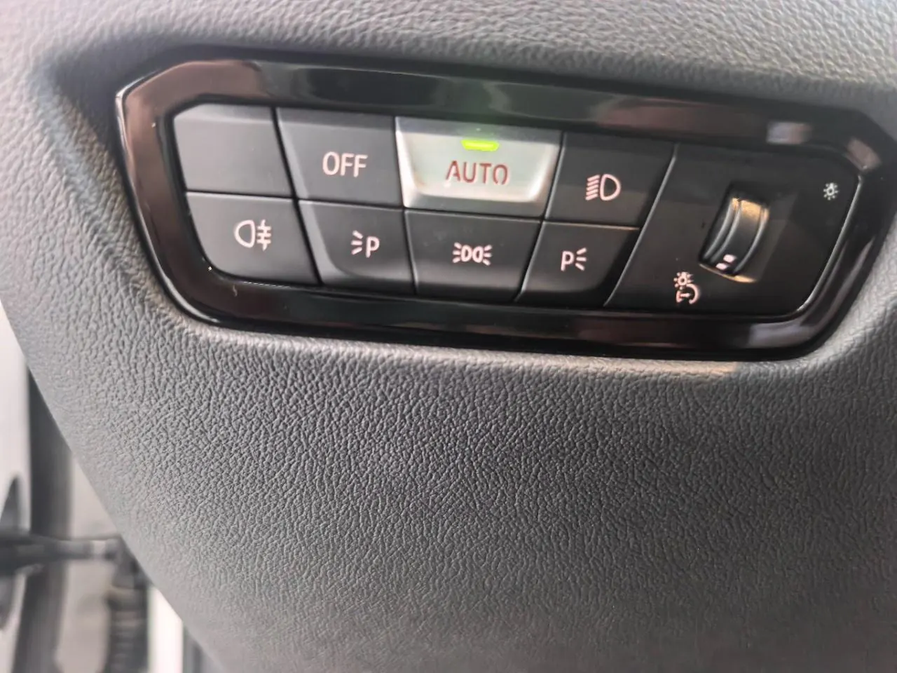BMW 3 Series 2023 320Li 2.0T M Sports Suit Automatic Gear 9