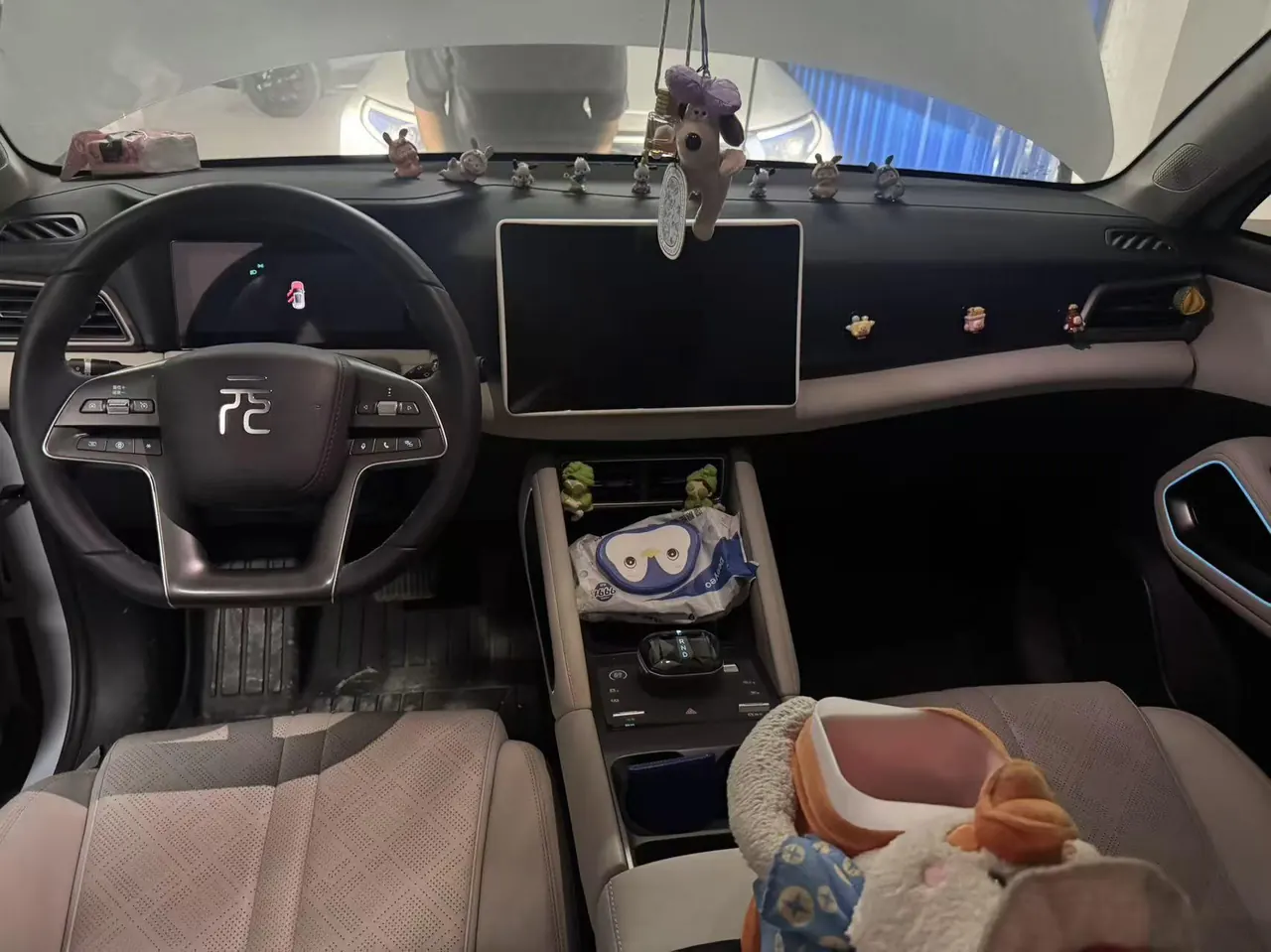 BYD 2024 Yuan UP 401KM Leading Automatic Gear 3