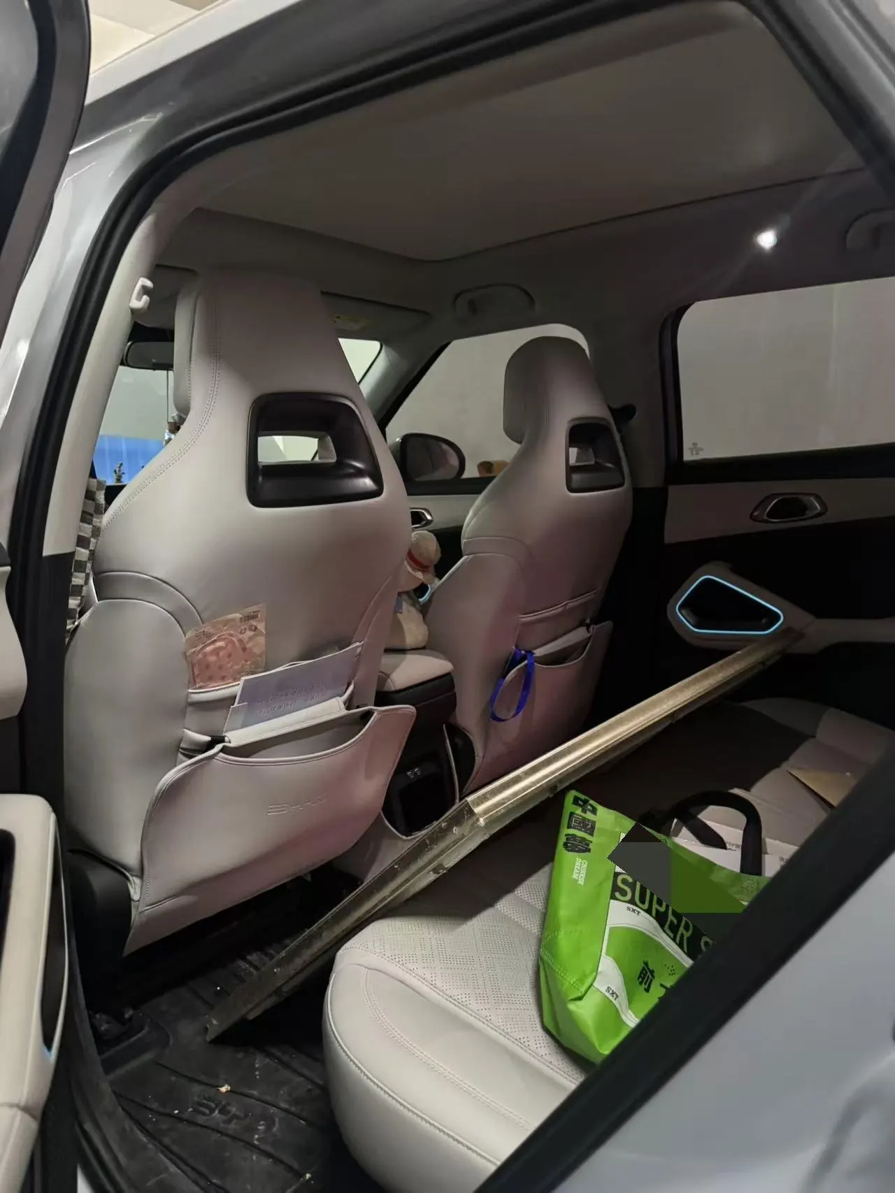BYD 2024 Yuan UP 401KM Leading Automatic Gear 4