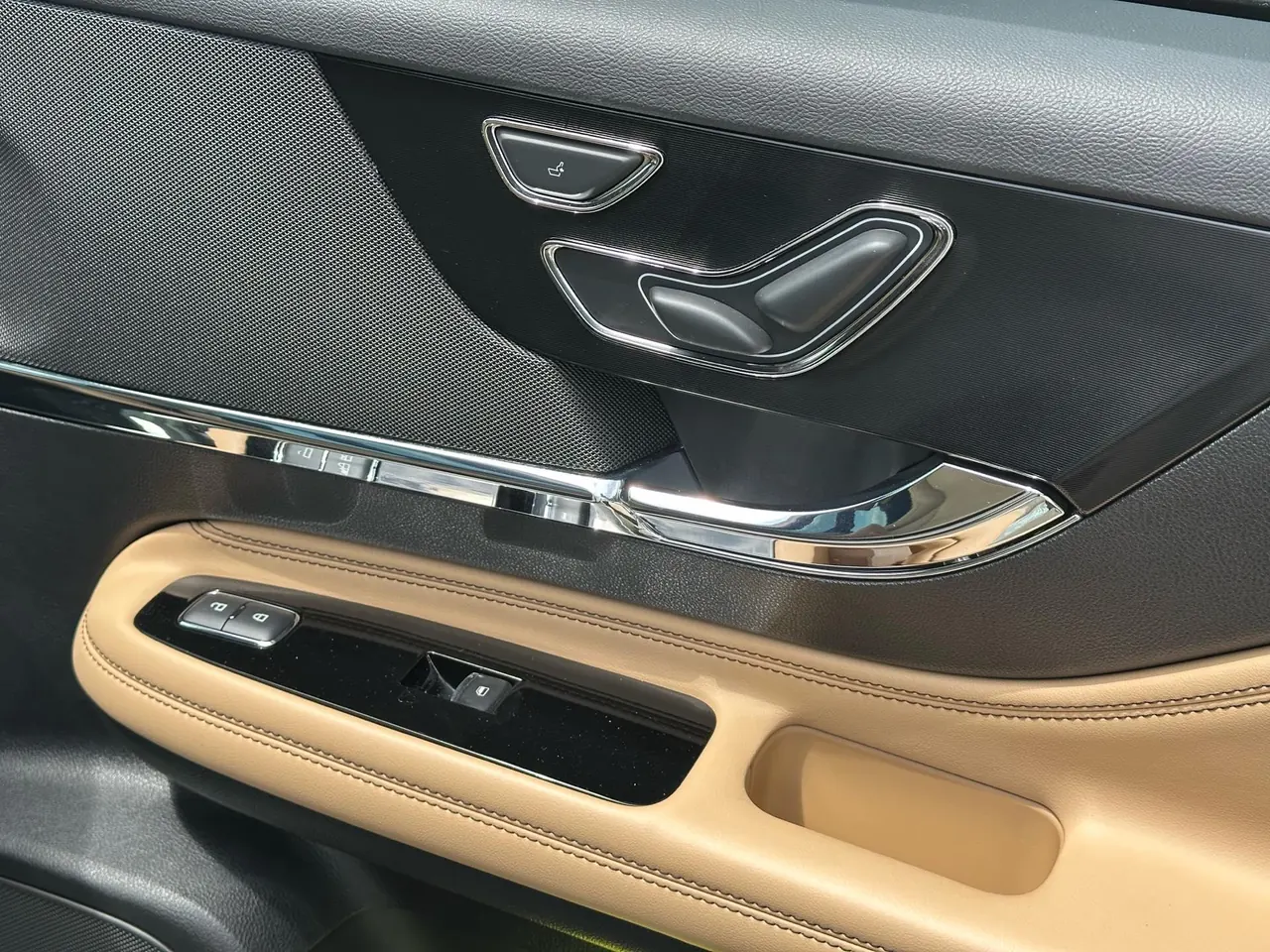 Lincoln 2022 Adventurer 2.0T Two-Drive Zunyue Edition (Revised) Automatic Gear 10