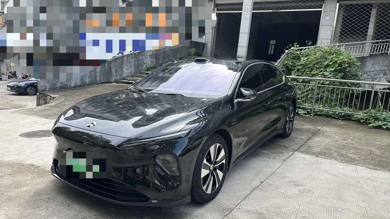 NIO 2022 ET5 75kWh automatic gear - View 1