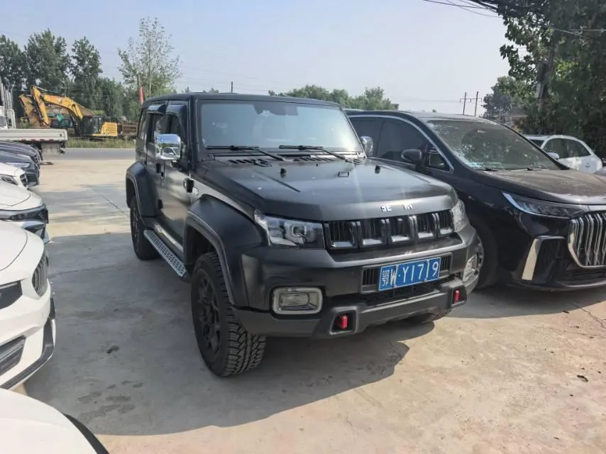 Beijing 2023 BJ40 2.0D Four-wheel Drive Blade Hero Edition Chivalrous Automatic Gear 2
