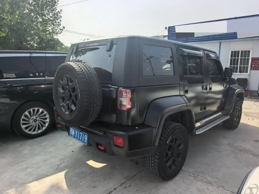 Beijing 2023 BJ40 2.0D Four-wheel Drive Blade Hero Edition Chivalrous Automatic Gear 5