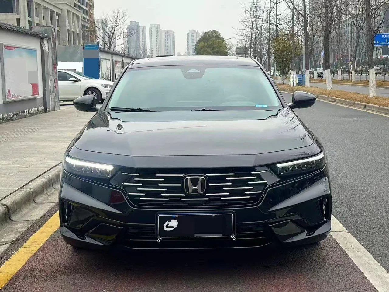 Honda 2025 11th Generation Accord 1.5T Stepless 260TURBO Deluxe Automatic Gear 2