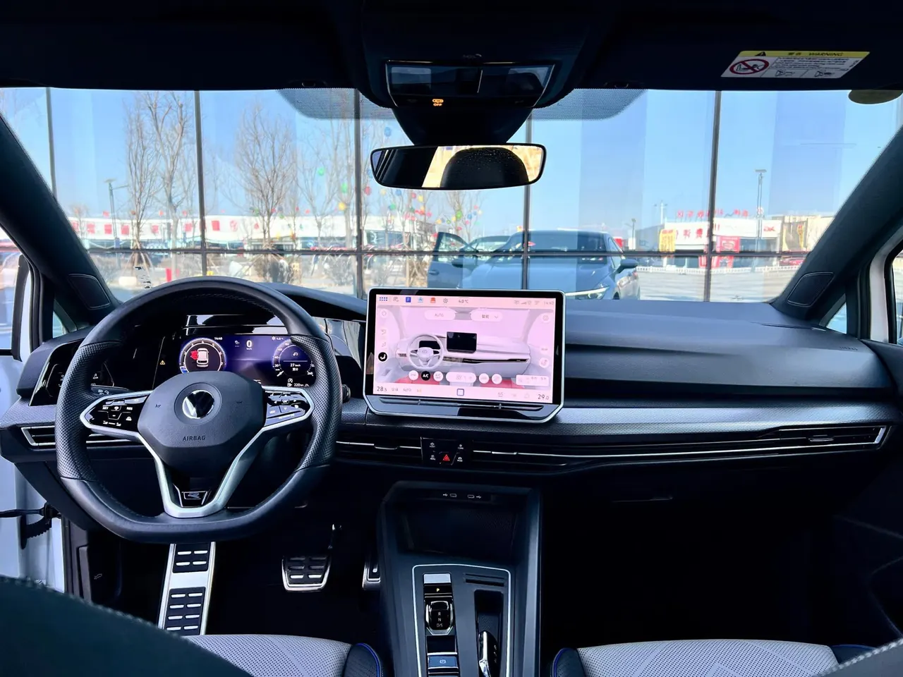 Volkswagen 2025 Golf 8 R-Line 1.5TSI 300TSI Automatic 4