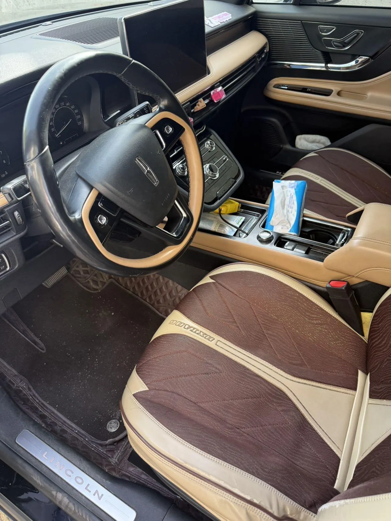 Lincoln 2021 adventurer 2.0T two-wheel drive Zunyue version automatic gear 3