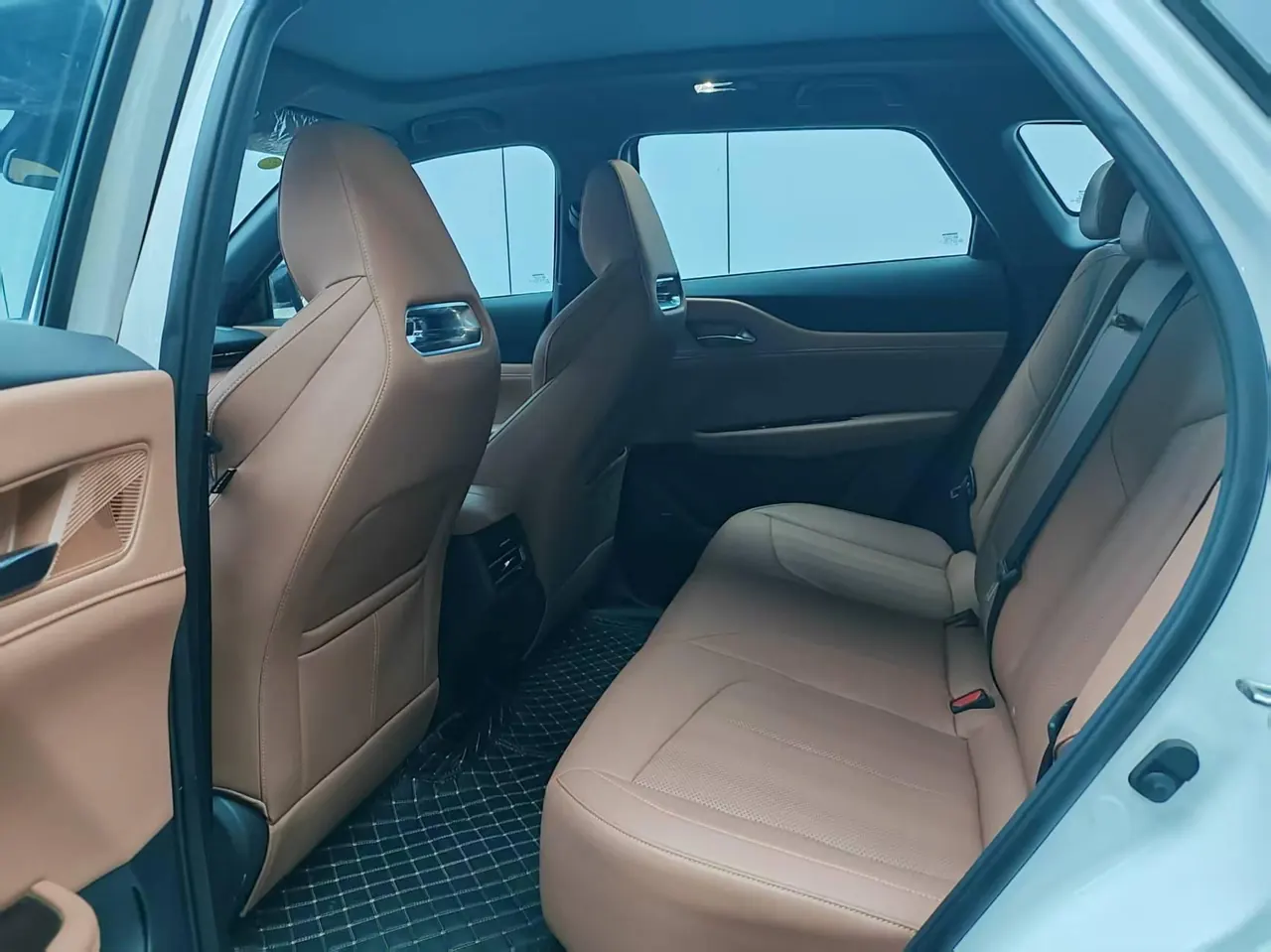 ChangAn 2025 UNI-Z 1.5T honorable automatic gear 3