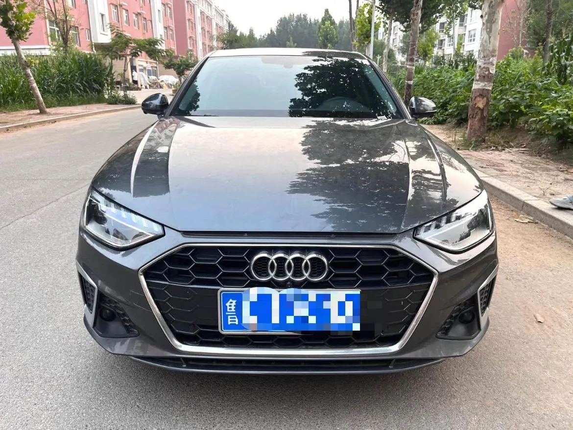 Audi 2024 A4L 2.0TFSI 40TFSI Fashion Dynamic Automatic 2