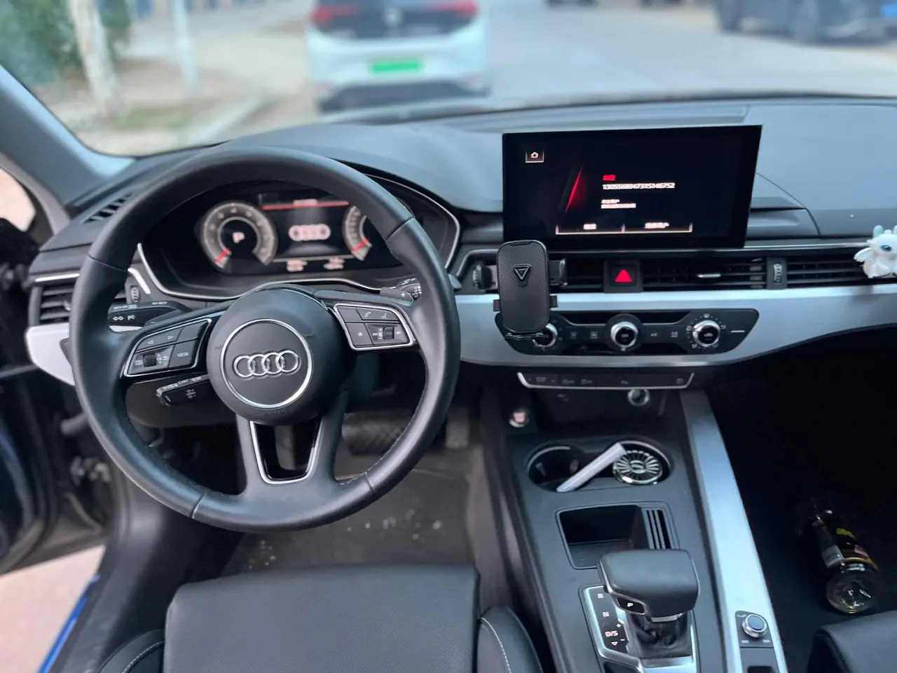 Audi 2024 A4L 2.0TFSI 40TFSI Fashion Dynamic Automatic 9