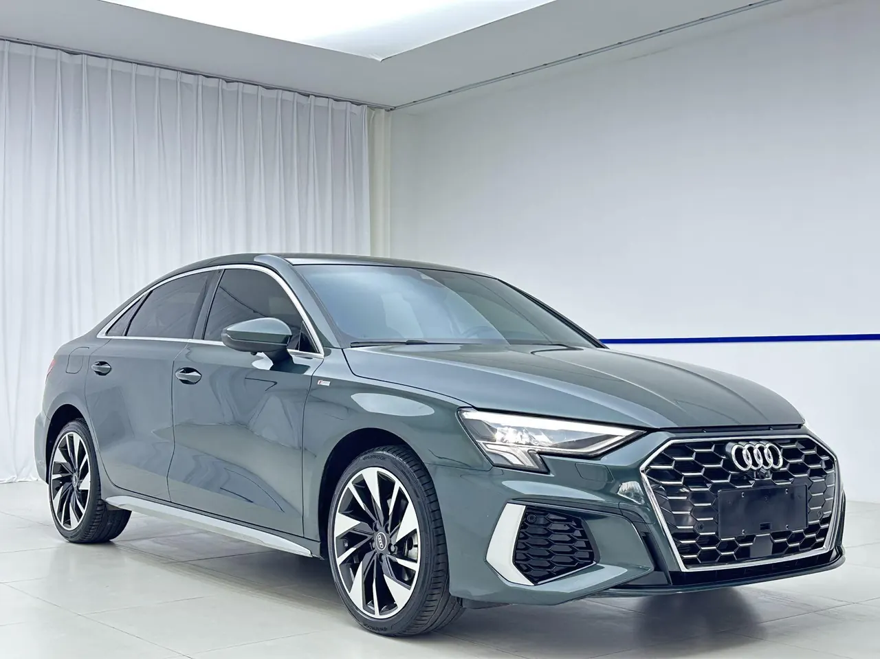 Audi 2023 A3L Limousine 1.4TFSI 35TFSI Fashion Sports (Modified) Automatic 3