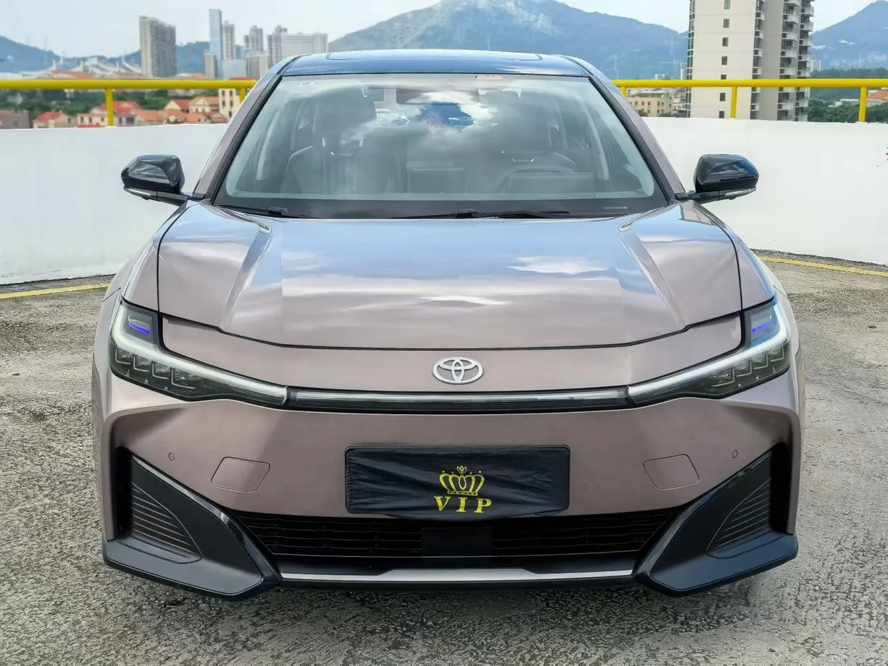 Toyota 2023 bZ 3 616km long endurance Premium automatic gear 2
