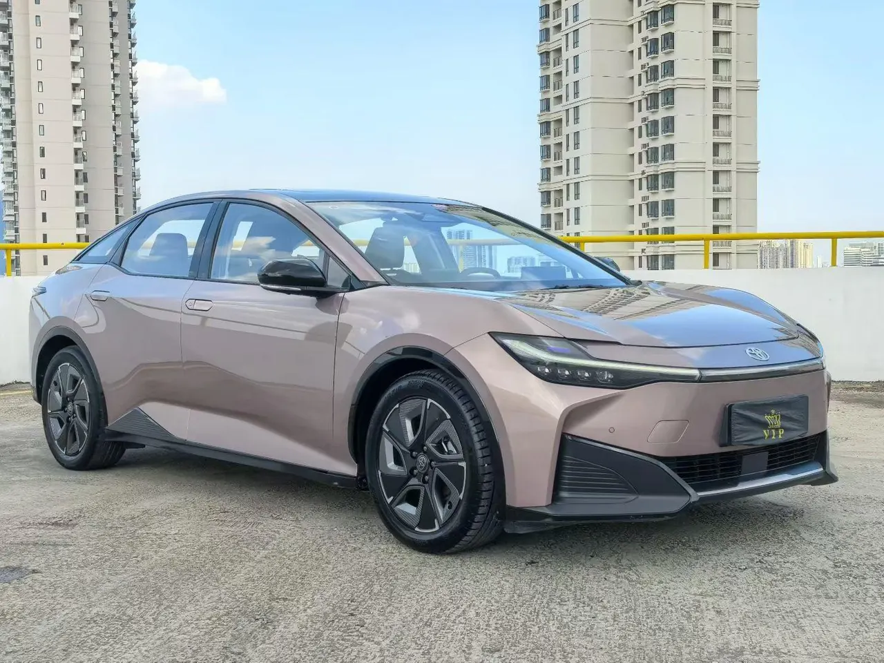 Toyota 2023 bZ 3 616km long endurance Premium automatic gear 3