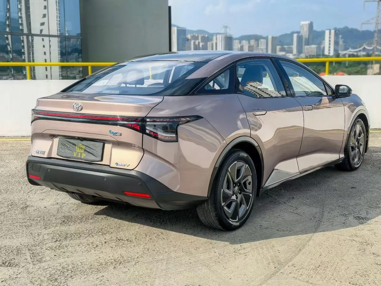 Toyota 2023 bZ 3 616km long endurance Premium automatic gear 7
