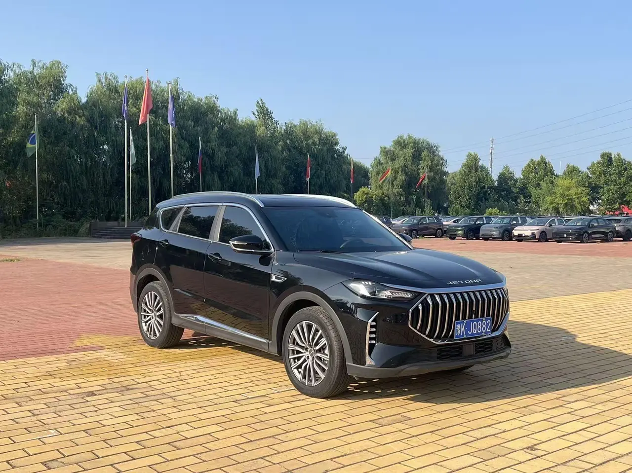 Jetour 2024 X70 PLUS 1.5T Champion Edition MAX7 Automatic Gear 2