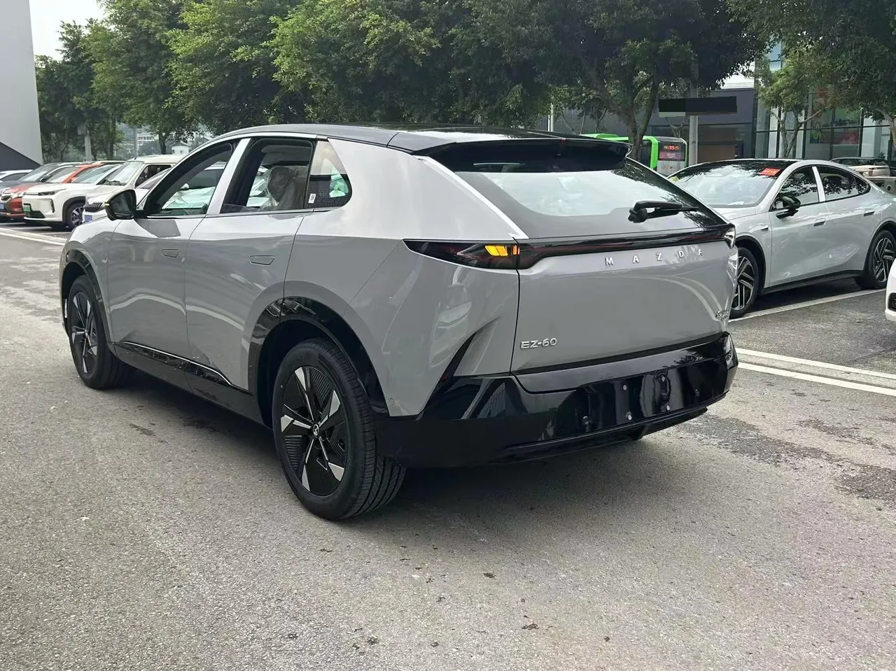 Mazda 2025 EZ-60 600 Pro automatic gear 9