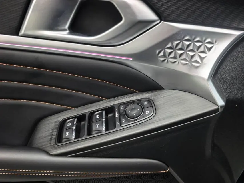 Haval 2023 mythical beast 1.5T smart version of automatic gear 18