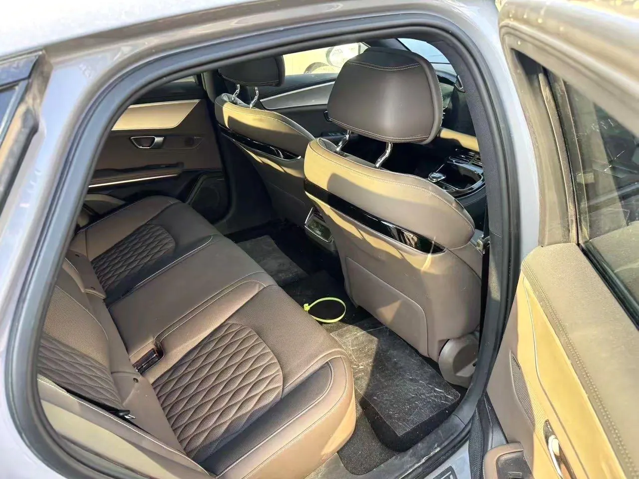 BYD 2025 Han DM-i 1.5T CVT 125km Flagship Automatic 4