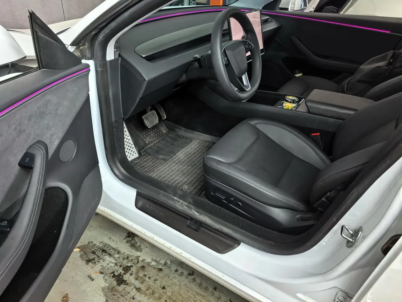 Tesla 2025 Model 3 Long Endurance All-Wheel Drive Edition (Changed) Automatic Gear 2