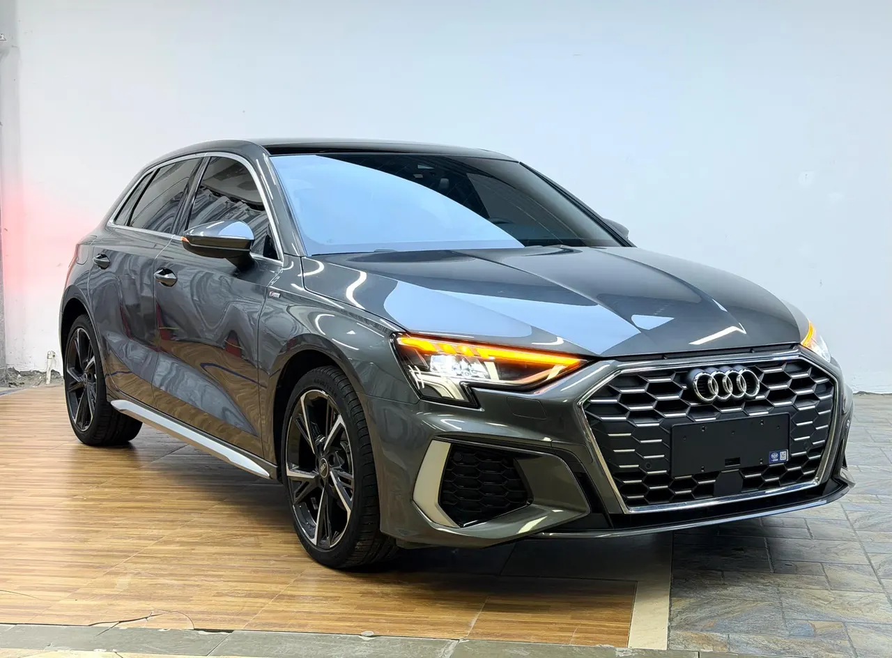Audi 2022 A3 Sportback 1.4TFSI 35TFSI luxury sports automatic 3