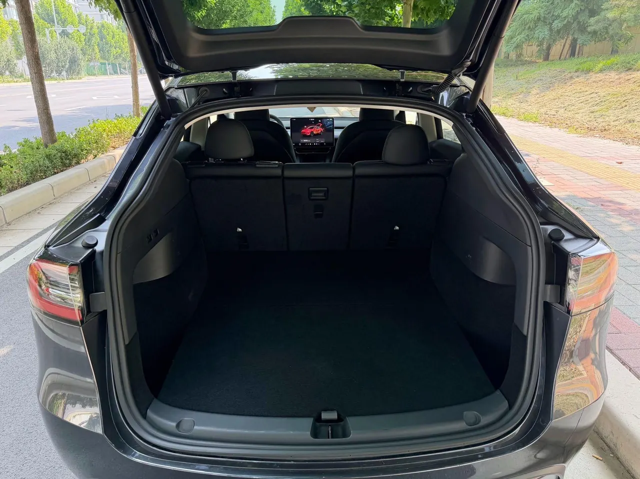 Tesla 2024 Model Y rear-wheel drive version automatic transmission 13