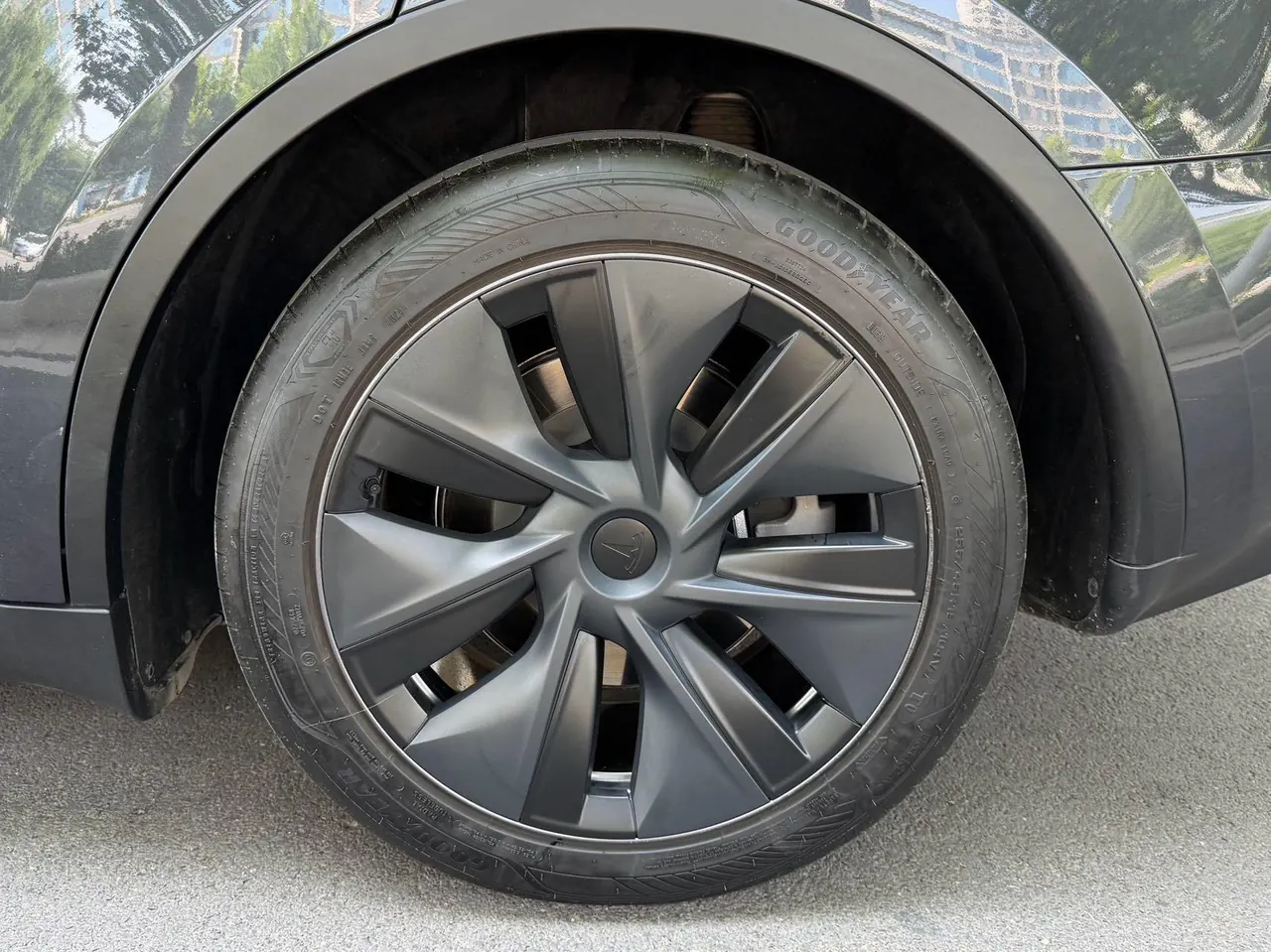 Tesla 2024 Model Y rear-wheel drive version automatic transmission 14