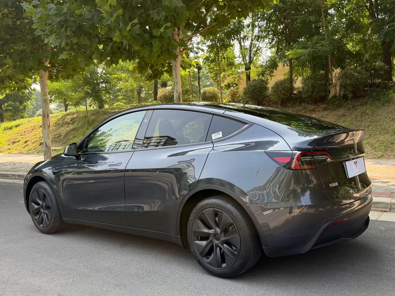 Tesla 2024 Model Y rear-wheel drive version automatic transmission 18