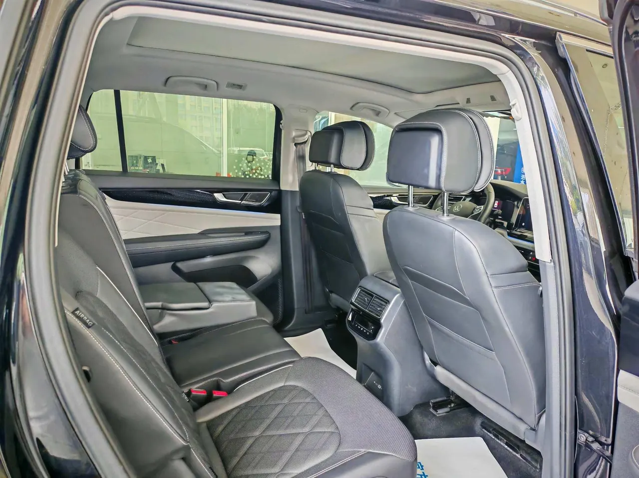 Volkswagen 2024 Tuang 2.0TSI 380TSI 4WD Longxiang Edition Automatic Gear 5