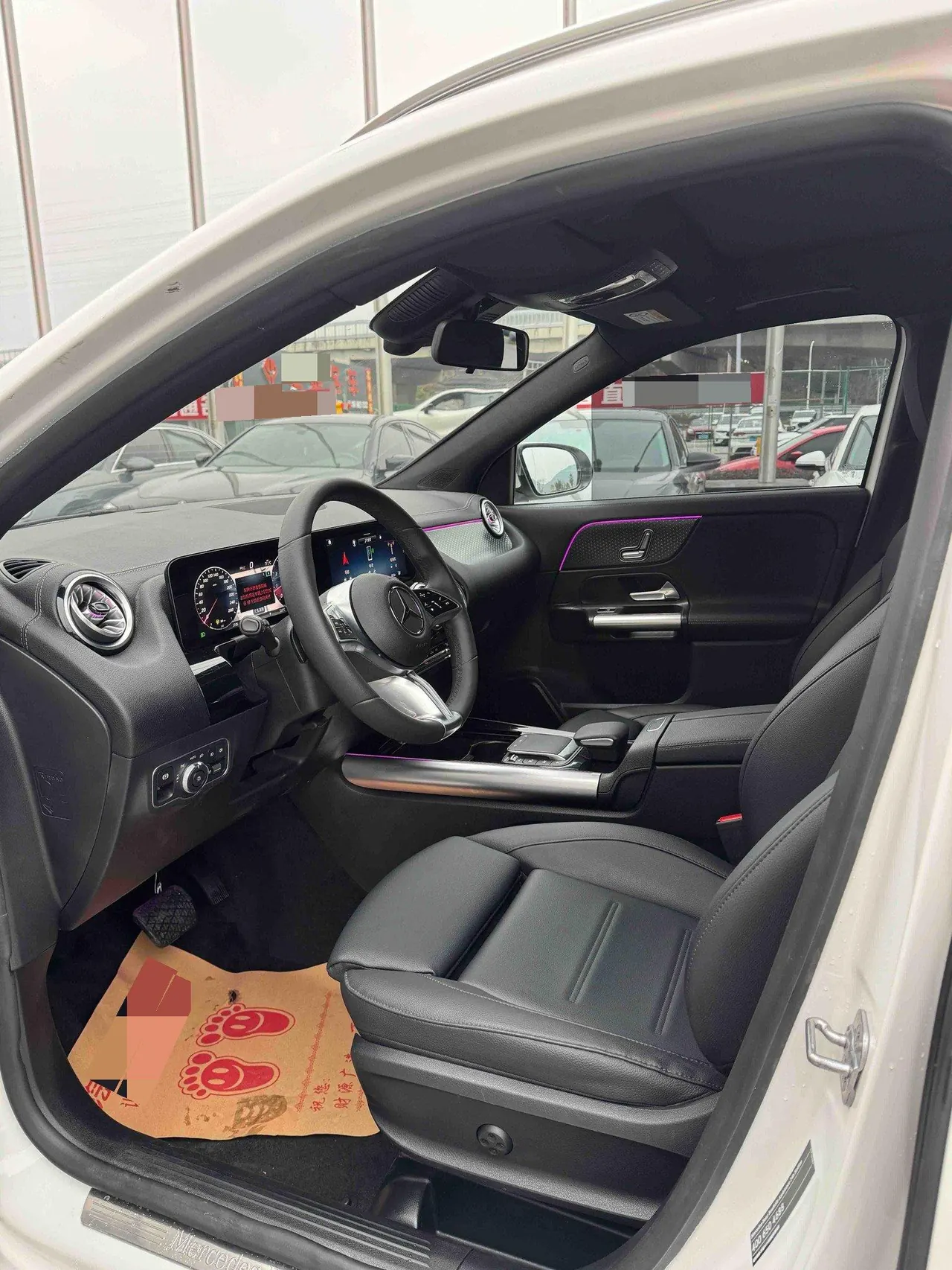 Mercedes Benz 2025 GLA 220 2.0T automatic gear 7