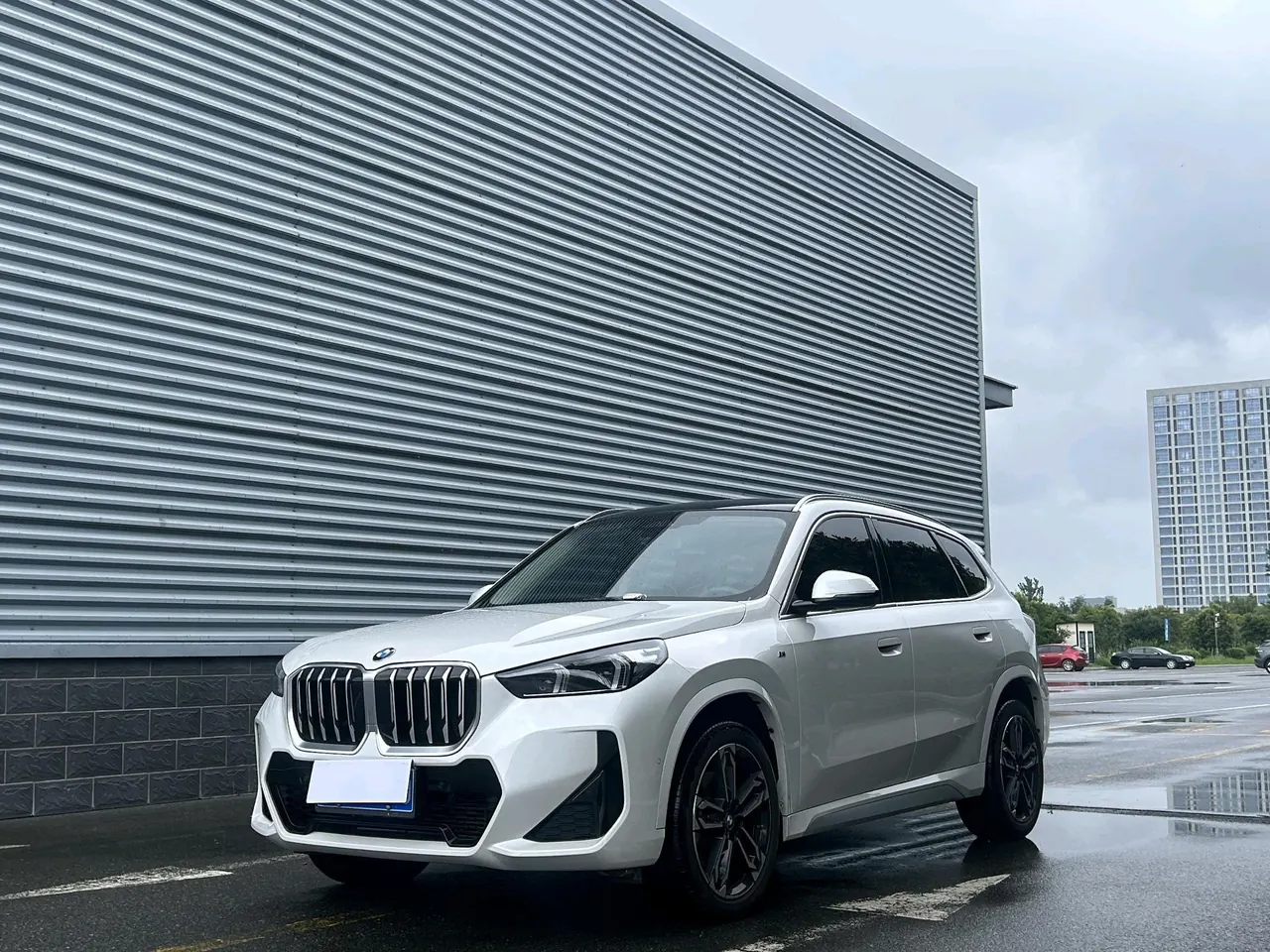 BMW 2023 X1 sDrive25Li 2.0T M sports suit automatic gear - View 1