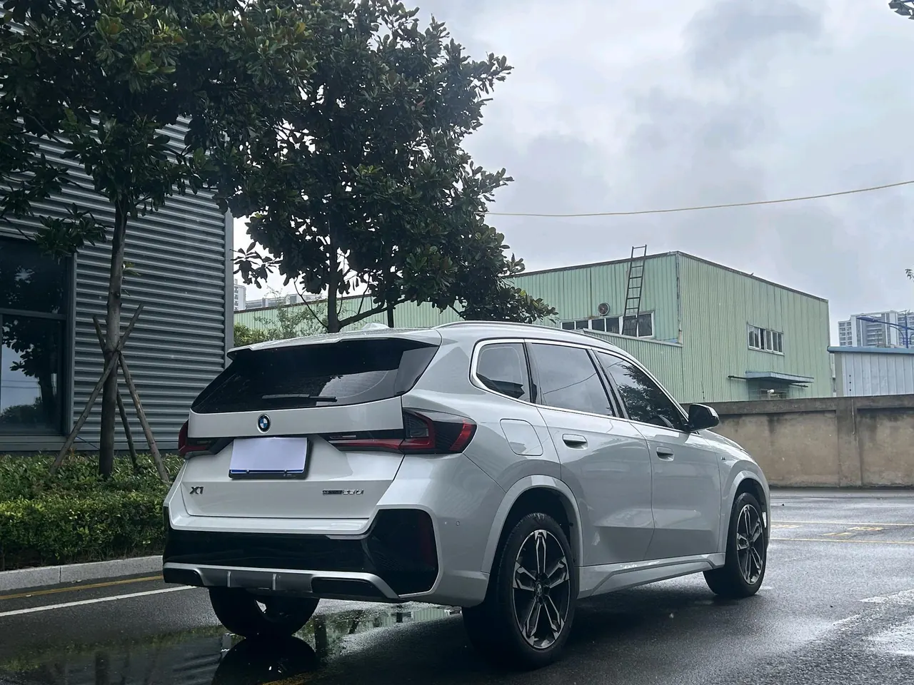 BMW 2023 X1 sDrive25Li 2.0T M sports suit automatic gear 9
