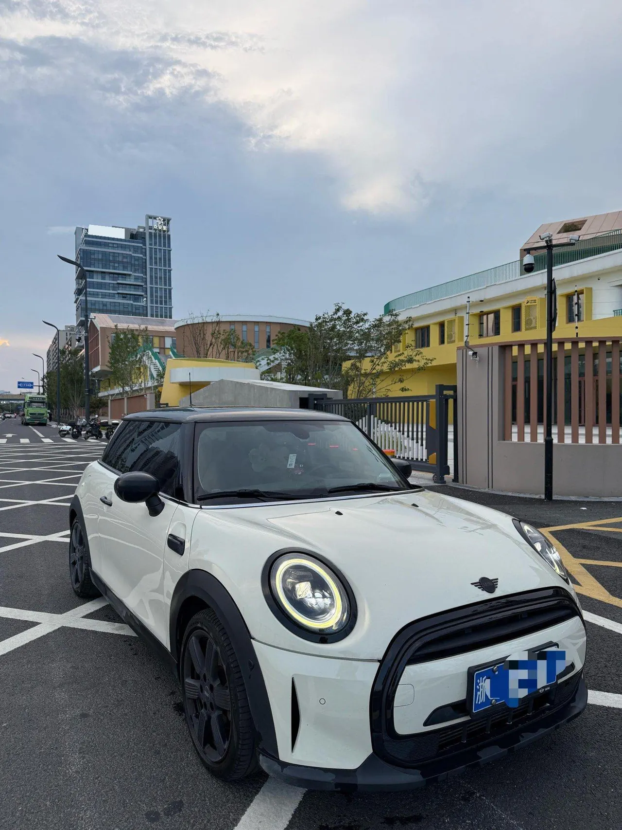 MINI Mini (imported) 2023 Mini Cooper 1.5T artist automatic gear 2