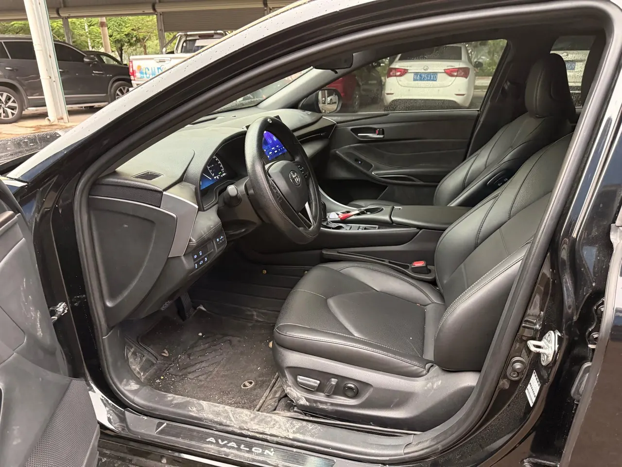 Toyota 2023 Asian Dragon 2.0 Stepless XLE Premium Edition Automatic Gear 4