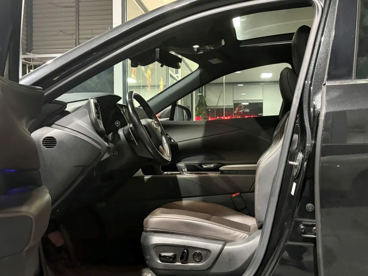 Lexus RX (Imported) 2023 RX450h 2.5 Stepless Four-wheel Drive Free Edition Automatic Gear 4