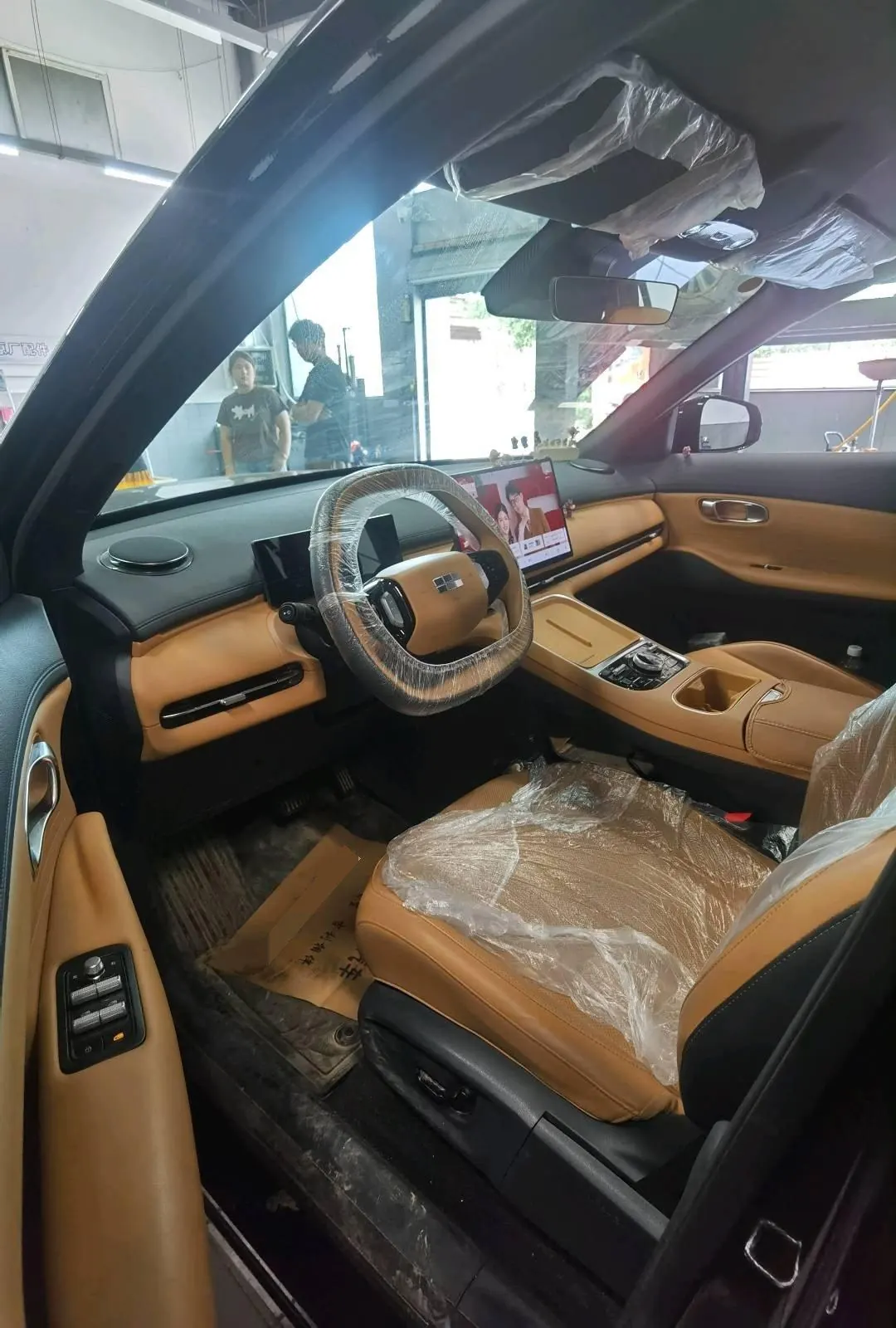 Geely Galaxy Galaxy Starship 7 EM-i 2025 Starship 7 EM-i 1.5 55km Sailing Edition Automatic Gear 5
