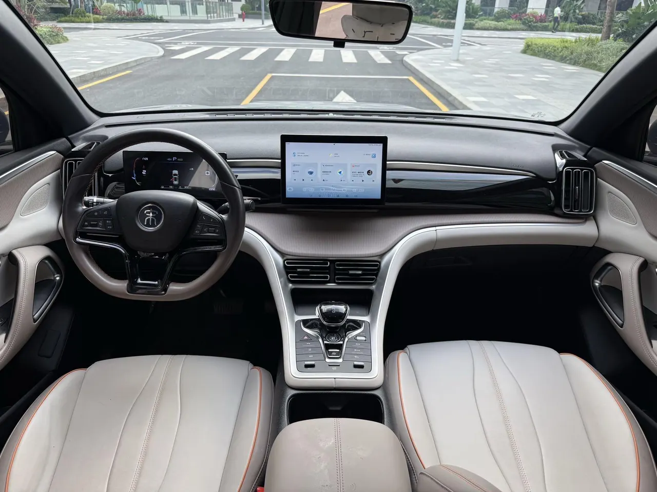 BYD Song Pro New Energy 2023 Song Pro DM-i 1.5 Stepless Champion Edition Pilot 71KM Automatic Gear 5