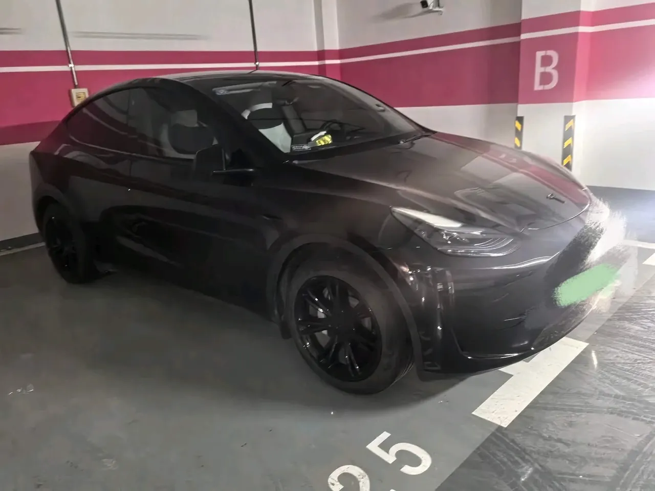 Tesla 2022 Model Y rear-wheel drive version automatic transmission 2